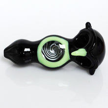 Load image into Gallery viewer, 4.75&quot; See-Through Owl Double Bowl Pipe - Green
