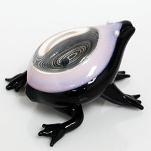 Load image into Gallery viewer, 4&quot; See-Though Frog Pipe - Pink
