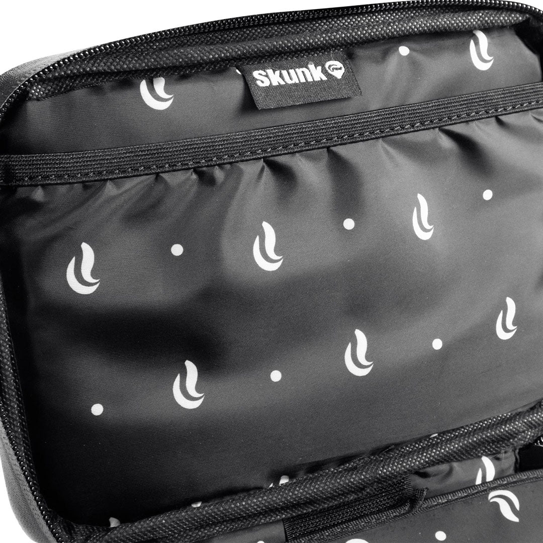 8.25" Skunk Sidekick Case - Black